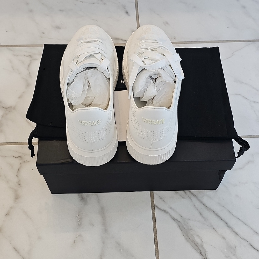 Versace Black Box - Picture 6 of 11